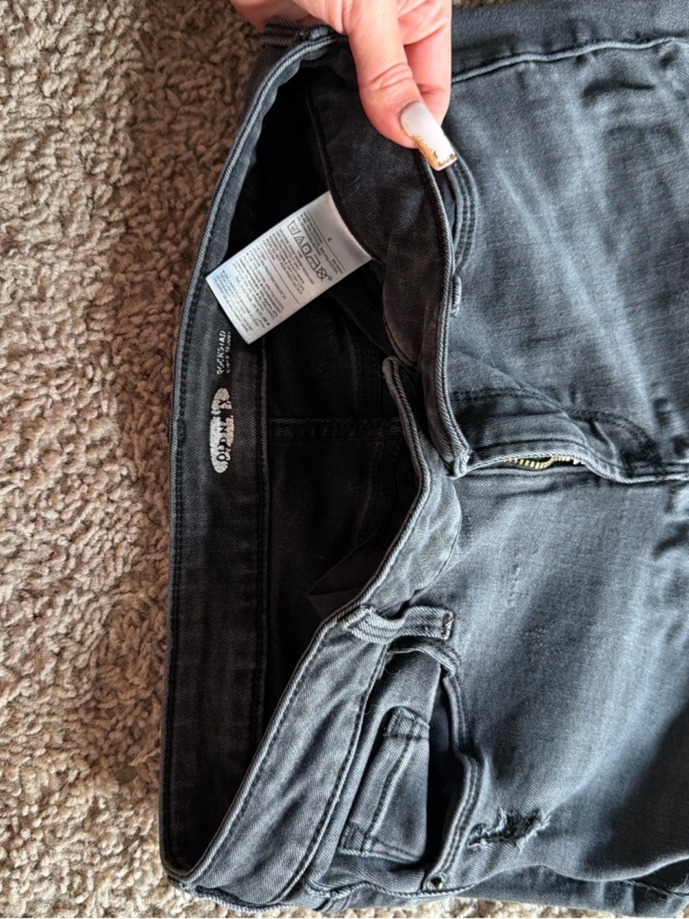 Old Navy Women's Skinny Jeans in Faded Black